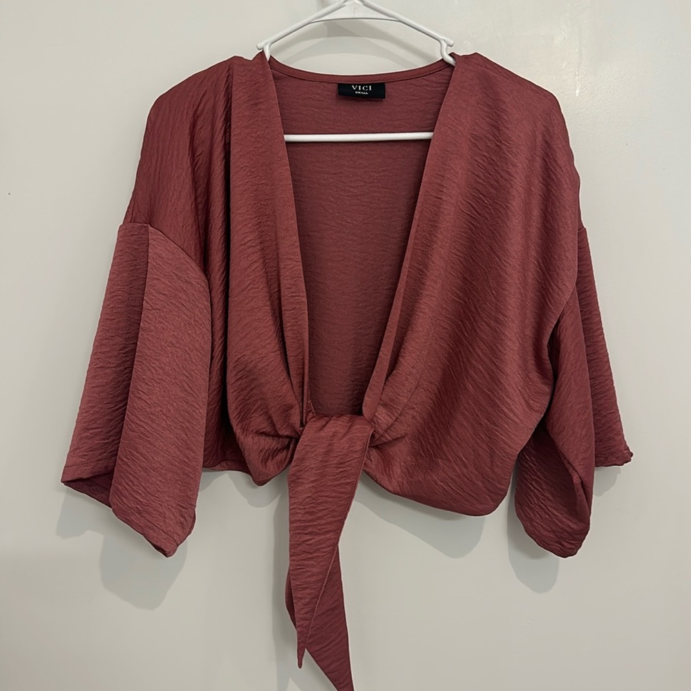 Mauve deep V front tie shirt